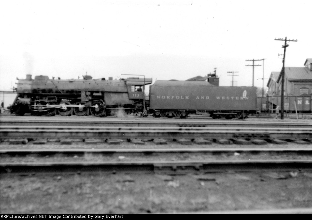 N&W 4-8-2 #113 - Norfolk & Western